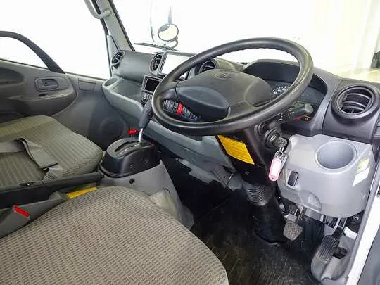 ダイナ 1.25t 4WD FJL Sタイヤ 平ボデー