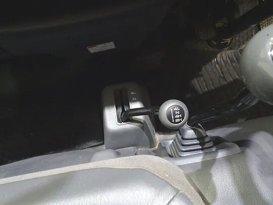 ボンゴトラック DX 1t 4ＷＤ Ｗタイヤ 平ボデー