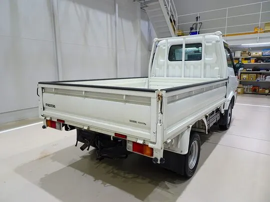 ボンゴトラック DX 1t 4ＷＤ Ｗタイヤ 平ボデー