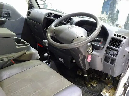 ボンゴトラック DX 1t 4ＷＤ Ｗタイヤ 平ボデー