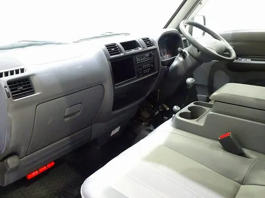 ボンゴトラック DX 1t 4ＷＤ Ｗタイヤ 平ボデー