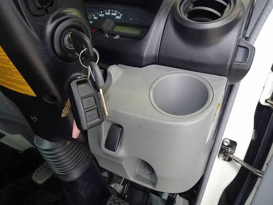 ダイナ 1.35t 4WD FJL Sタイヤ 平ボデー
