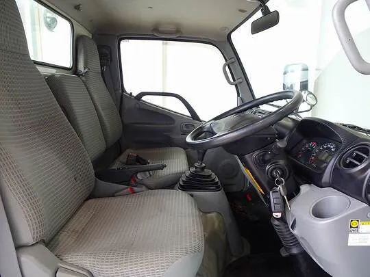 ダイナ 1.35t 4WD FJL Sタイヤ 平ボデー
