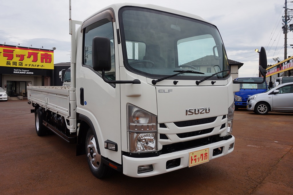 エルフ 2t Ffl 標準ロング 平ボディ 新免許対応車 総重量5t未満 トラック市 長岡店 日本全国対応