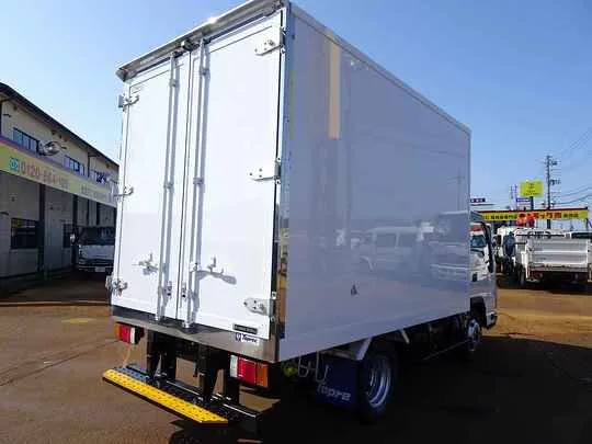 エルフ 2t FFL 標準 保冷バン 総重量5t未満