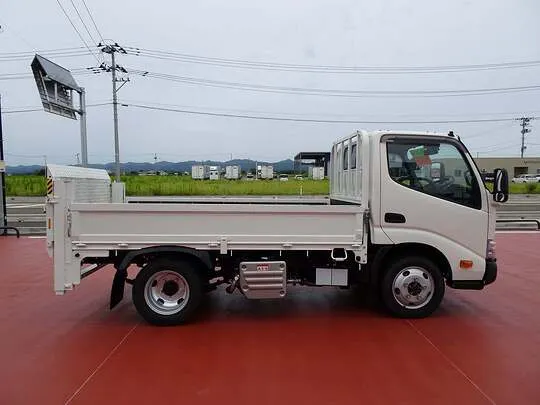 ダイナ 2t 4WD FJL 標準 垂直P/G付