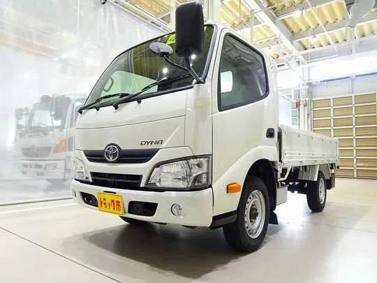 ダイナ 1.35t 4WD FJL Sタイヤ 平ボデー