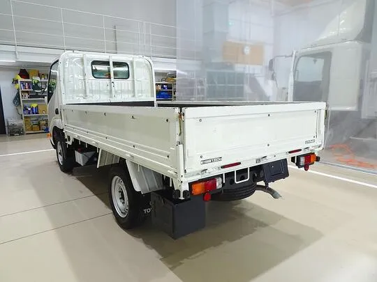 ダイナ 1.35t 4WD FJL Sタイヤ 平ボデー