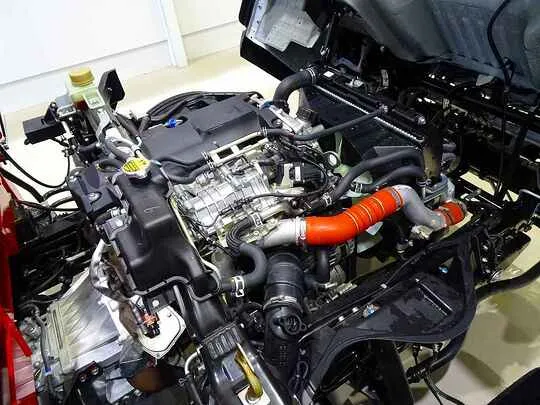 キャンター 3.75t 全低床 ワイド超ロング ユニック5段クレーン付 未使用車