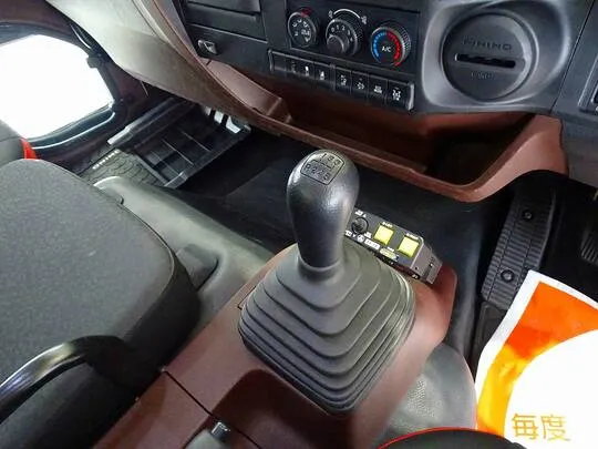 レンジャー 3.25t 標準ベッドレス ダンプ 210ps