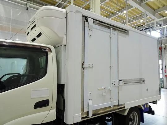 デュトロ 2t FJL 標準 低温冷凍車 スタンバイ付 総重量5t未満