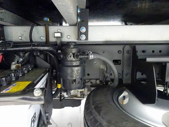 デュトロ 2t FJL 標準 低温冷凍車 スタンバイ付 総重量5t未満