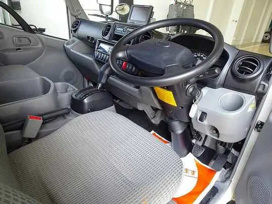 デュトロ 2t FJL 標準 低温冷凍車 スタンバイ付 総重量5t未満
