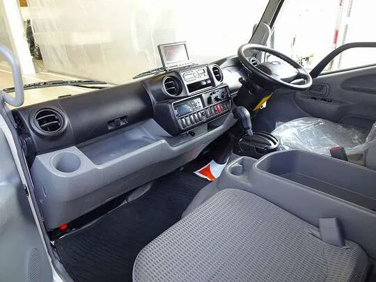 デュトロ 2t FJL 標準 低温冷凍車 スタンバイ付 総重量5t未満