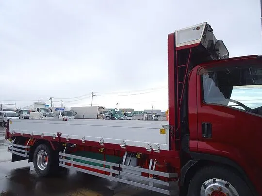 フォワード 8.6t 増トン 標準ベッドレス アルミブロック 平ボデー 240ps