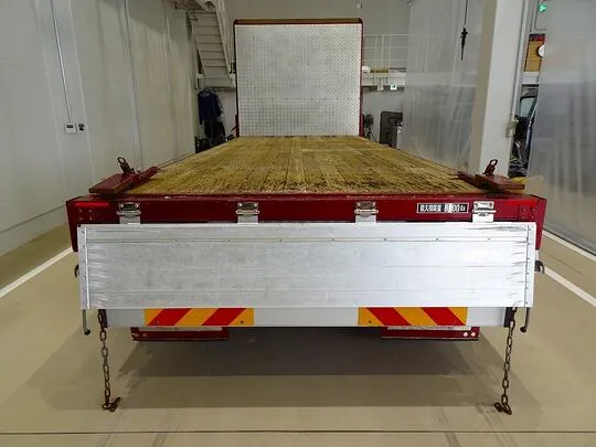 フォワード 8.6t 増トン 標準ベッドレス アルミブロック 平ボデー 240ps