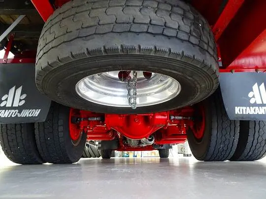 フォワード 8.6t 増トン 標準ベッドレス アルミブロック 平ボデー 240ps