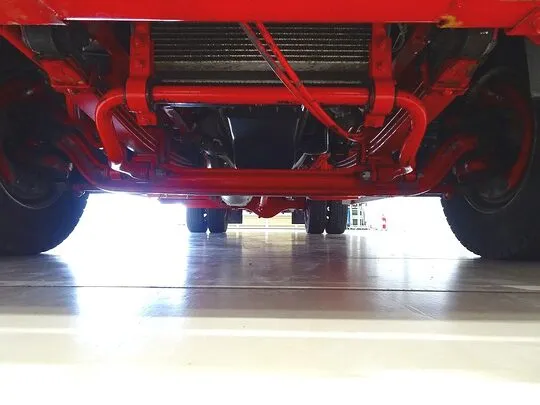 フォワード 8.6t 増トン 標準ベッドレス アルミブロック 平ボデー 240ps