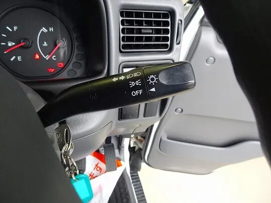 ボンゴバン GL 0.95t 4WD 2人乗り 5ドア ハイルーフ