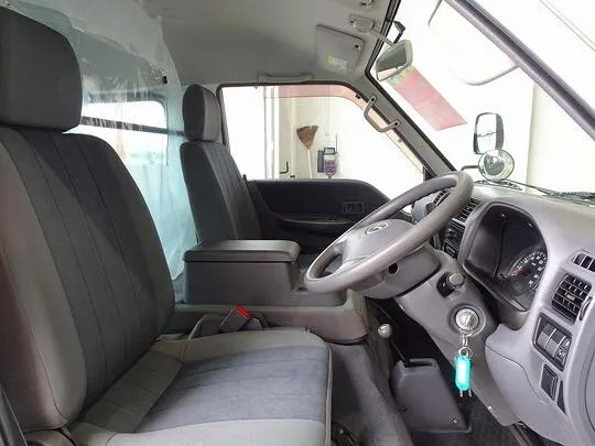 ボンゴバン GL 0.95t 4WD 2人乗り 5ドア ハイルーフ
