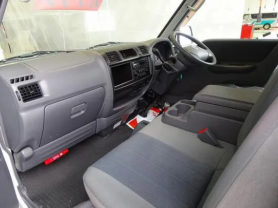 ボンゴバン GL 0.95t 4WD 2人乗り 5ドア ハイルーフ