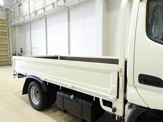 デュトロ 2t FJL 標準 平ボデー