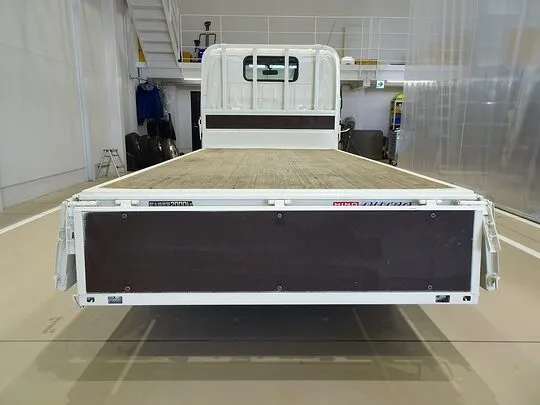 デュトロ 2t FJL 標準 平ボデー