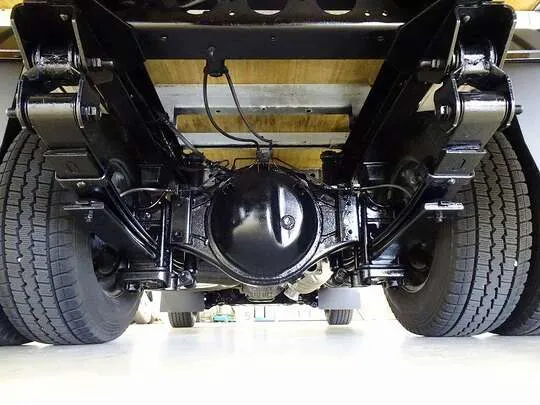 デュトロ 2t FJL 標準 平ボデー
