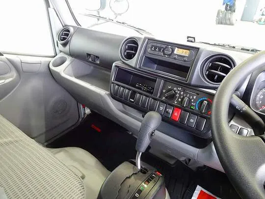 ダイナ 1.35t FJL Wタイヤ パネルバン