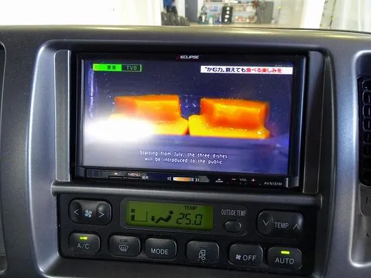 レンジャー 2.6t ワイドベッドレス アルミブロック タダノ3段クレーン付 210ps