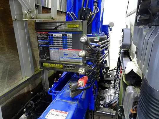 レンジャー 2.6t ワイドベッドレス アルミブロック タダノ3段クレーン付 210ps