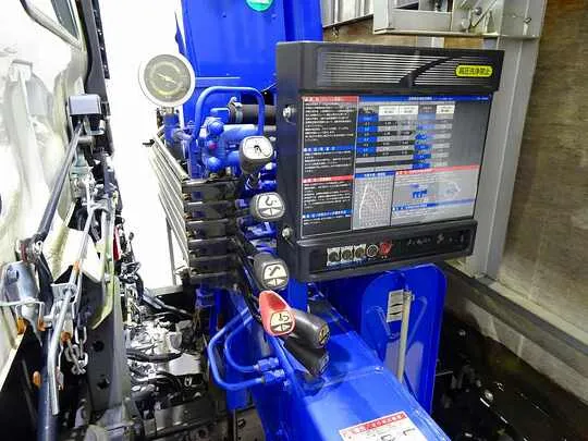 レンジャー 2.6t ワイドベッドレス アルミブロック タダノ3段クレーン付 210ps