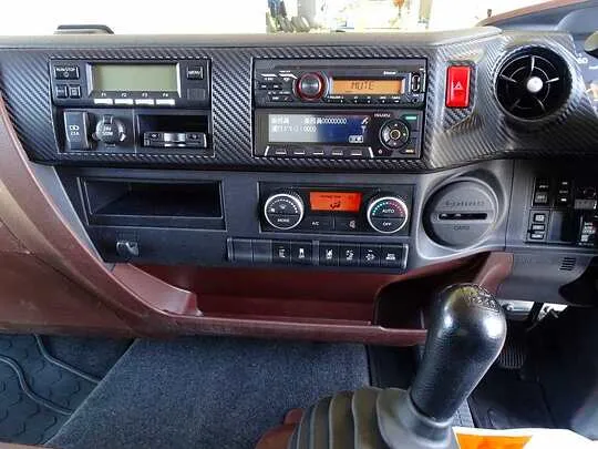 レンジャー 2.6t ワイドベッド付 低温冷凍車 リアエアサス 240ps
