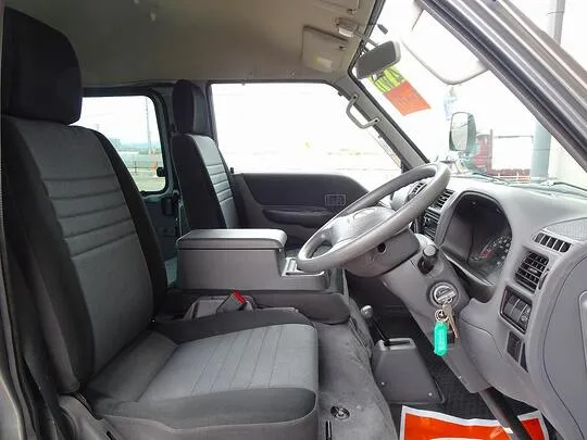 ボンゴバン GL 1t 4WD 2人乗り 5ドア ハイルーフ