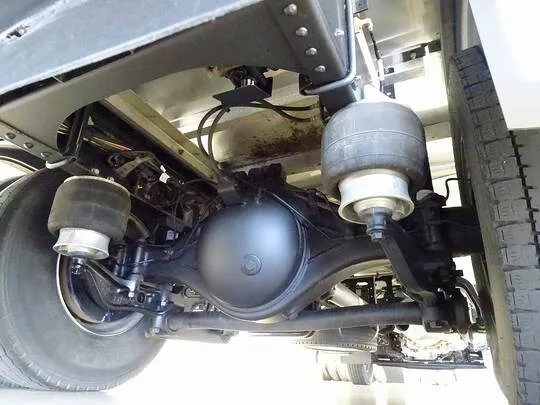 レンジャー 2.2t ワイドベッド付 低温冷凍車 格納ゲート付 リアエアサス 240ps