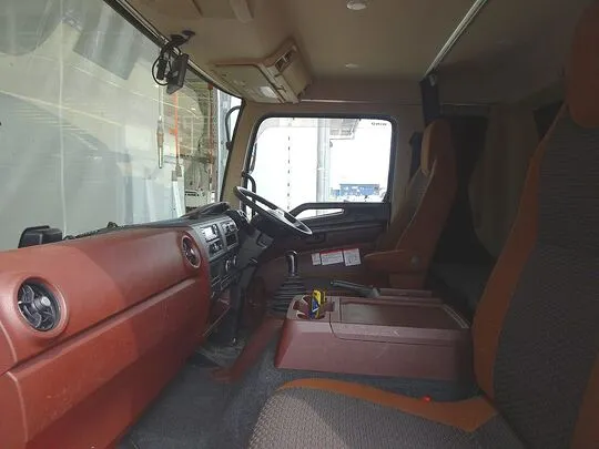 レンジャー 2.25t ワイドベッド付 低温冷凍車 格納ゲート付 リアエアサス 240ps