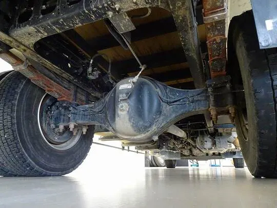 フォワード 4.8t 増トン 標準ベッド付 タダノ4段クレーン付 240ps