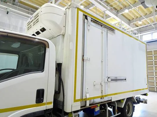 エルフ 3t 高床 ワイドロング 低温冷凍車 スタンバイ/格納ゲート付