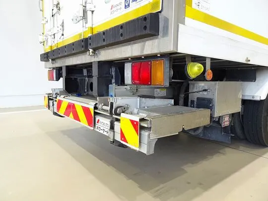 エルフ 3t 高床 ワイドロング 低温冷凍車 スタンバイ/格納ゲート付
