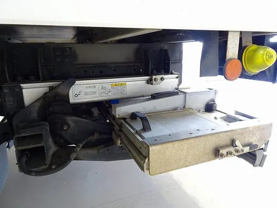 エルフ 3t 高床 ワイドロング 低温冷凍車 スタンバイ/格納ゲート付