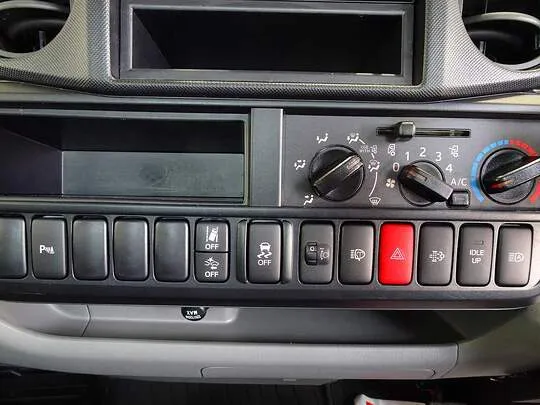 ダイナ 1.4t 4WD FJL Wタイヤ アーム式P/G付