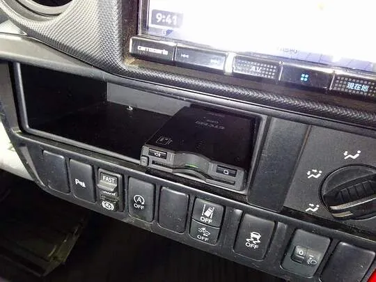 デュトロ 2.85t FJL 標準セミロング タダノ4段クレーン付