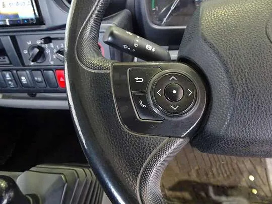 デュトロ 2.85t FJL 標準セミロング タダノ4段クレーン付