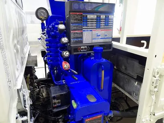 デュトロ 2.85t FJL 標準セミロング タダノ4段クレーン付
