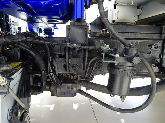 デュトロ 2.85t FJL 標準セミロング タダノ4段クレーン付