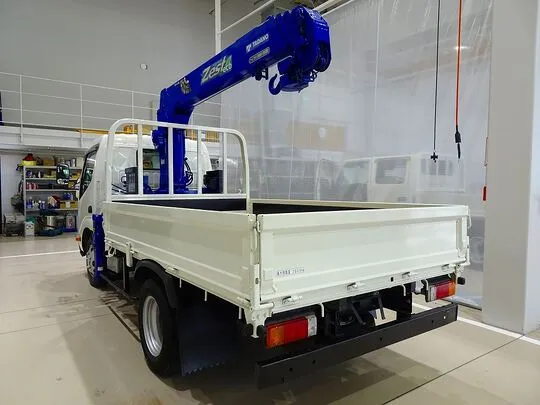 デュトロ 2.85t FJL 標準セミロング タダノ4段クレーン付