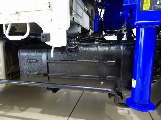 デュトロ 2.85t FJL 標準セミロング タダノ4段クレーン付