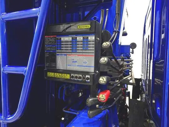 エルフ 2t 4WD 高床 標準セミロング アルミブロック タダノ4段クレーン付