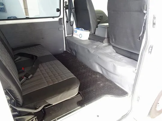 ボンゴバン DX 1t 4WD 2/5人乗り 5ドア ガソリン