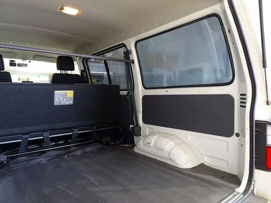 ボンゴバン DX 1t 4WD 2/5人乗り 5ドア ガソリン
